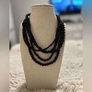 Black layer necklace